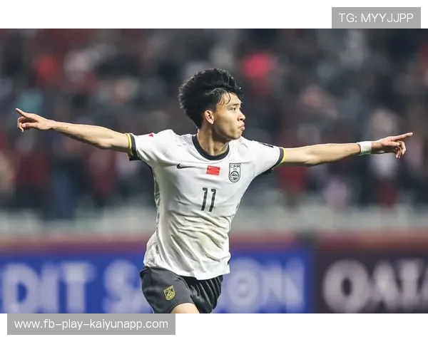 一位年轻球员在比赛中展现出潜力，十大年轻球员