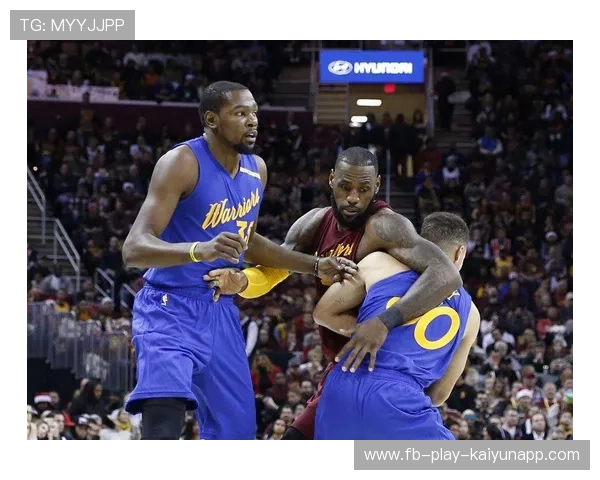 勇士险胜凯尔特人，库里绝杀不中但维金斯补篮致胜，勇士签约维金斯